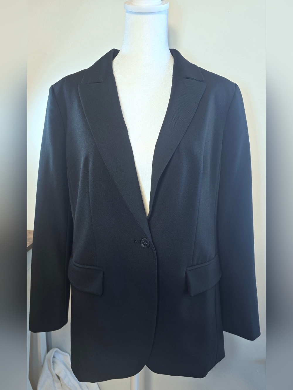 Banana Republic Sculpted Stretch Black Blazer Women's Size 8P - Picture 2 of 9